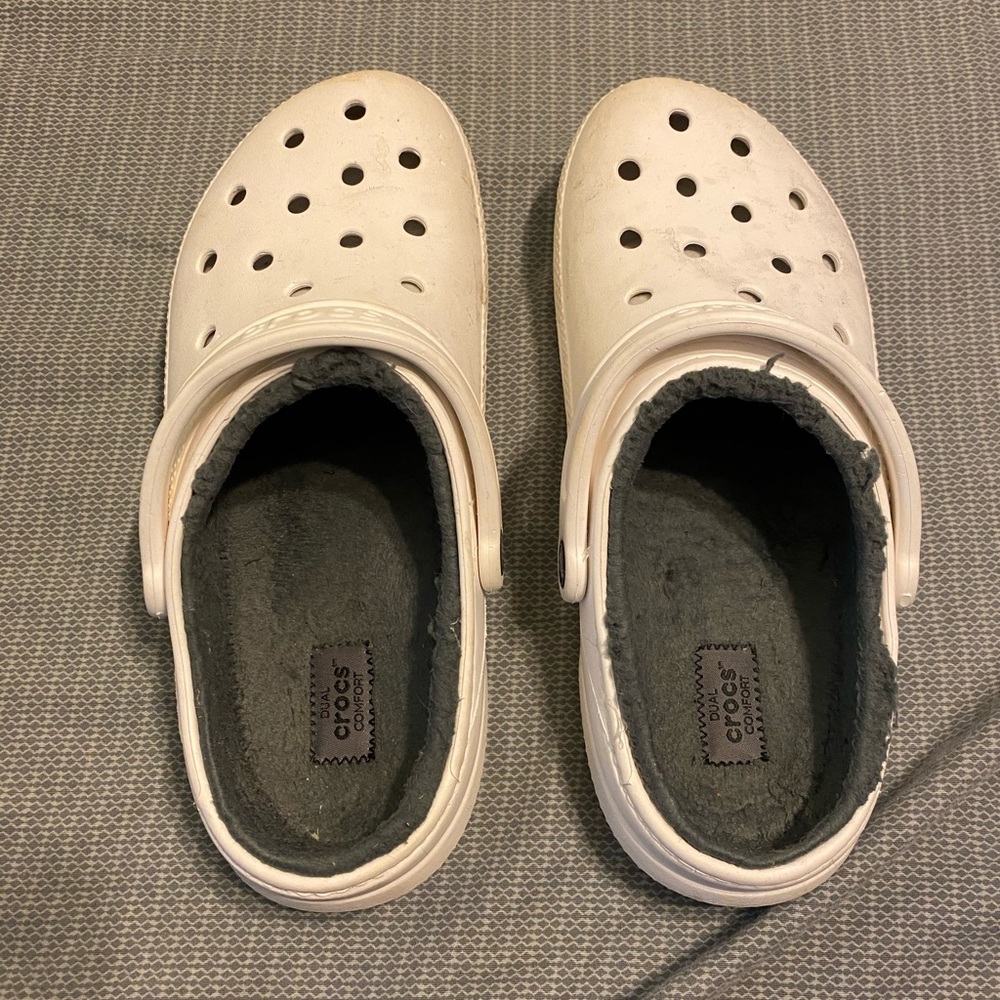 Crocs - Fur-lined - Men size 8 Women size 10